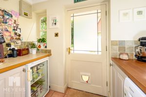 Photo 15- click for photo gallery